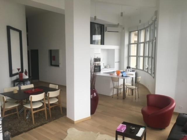 Loft Des Sacres - Vue Unique Sur La Cathedrale Apartment Reims Exterior photo
